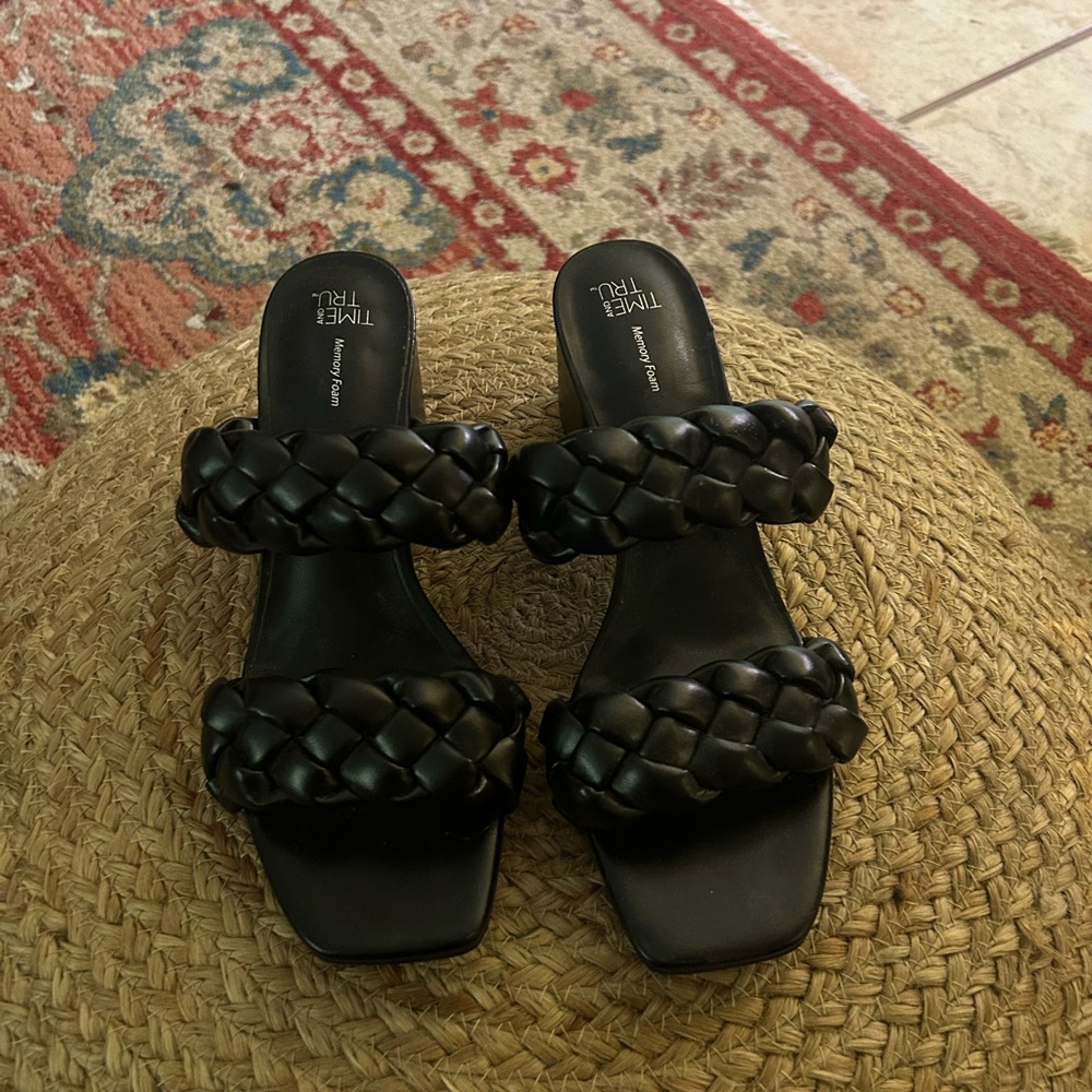 Women's Black Braided Sandals